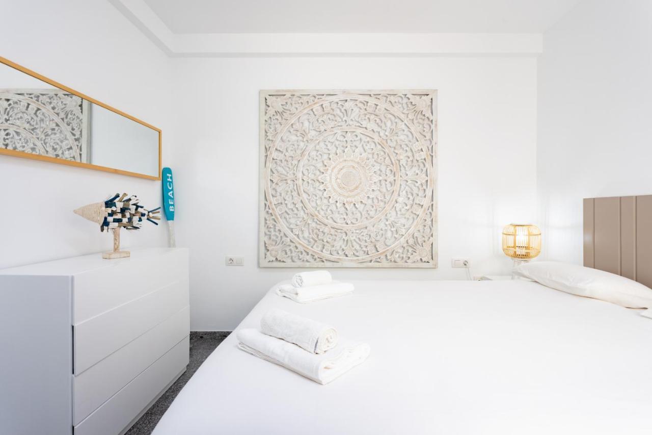 Touching The Sea Free Wifi Appartement Playa de San Juan  Buitenkant foto